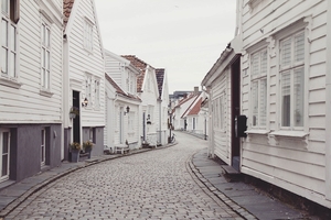 Невероятни имоти 18 от Remax Невероятни имоти 18