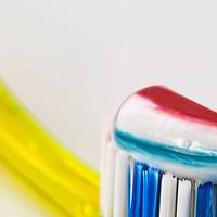 Изключително качествени порцеланови коронки 7 от MedicalDent Изключително качествени порцеланови коронки 7