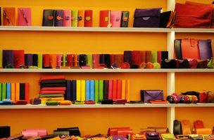 Разгледайте скринове 28 | Mebelmag Разгледайте скринове 28